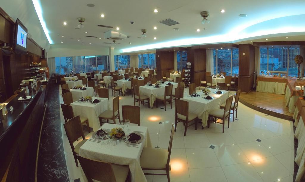 Hotel Emperador Ambato Buitenkant foto