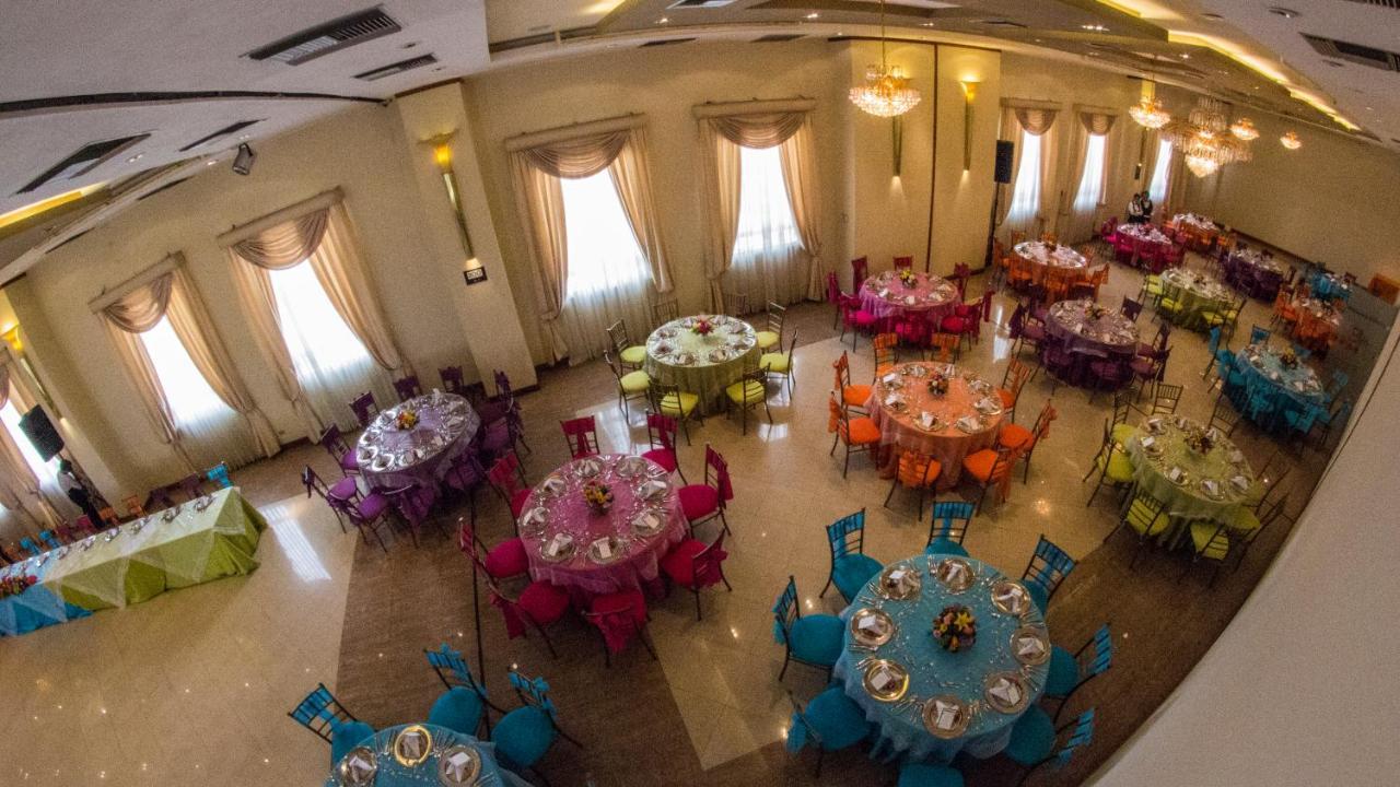 Hotel Emperador Ambato Buitenkant foto